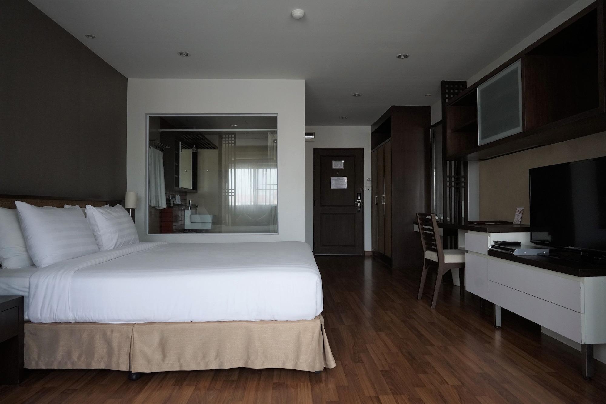 Aparthotel The Grand Napat 4*